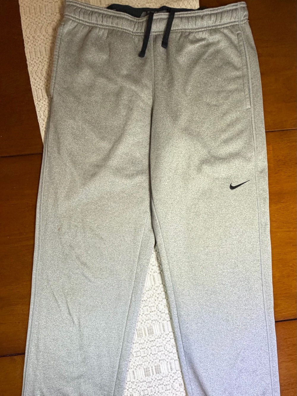 Men’s Nike Therma-Fit Light Gray Athletic Joggers
